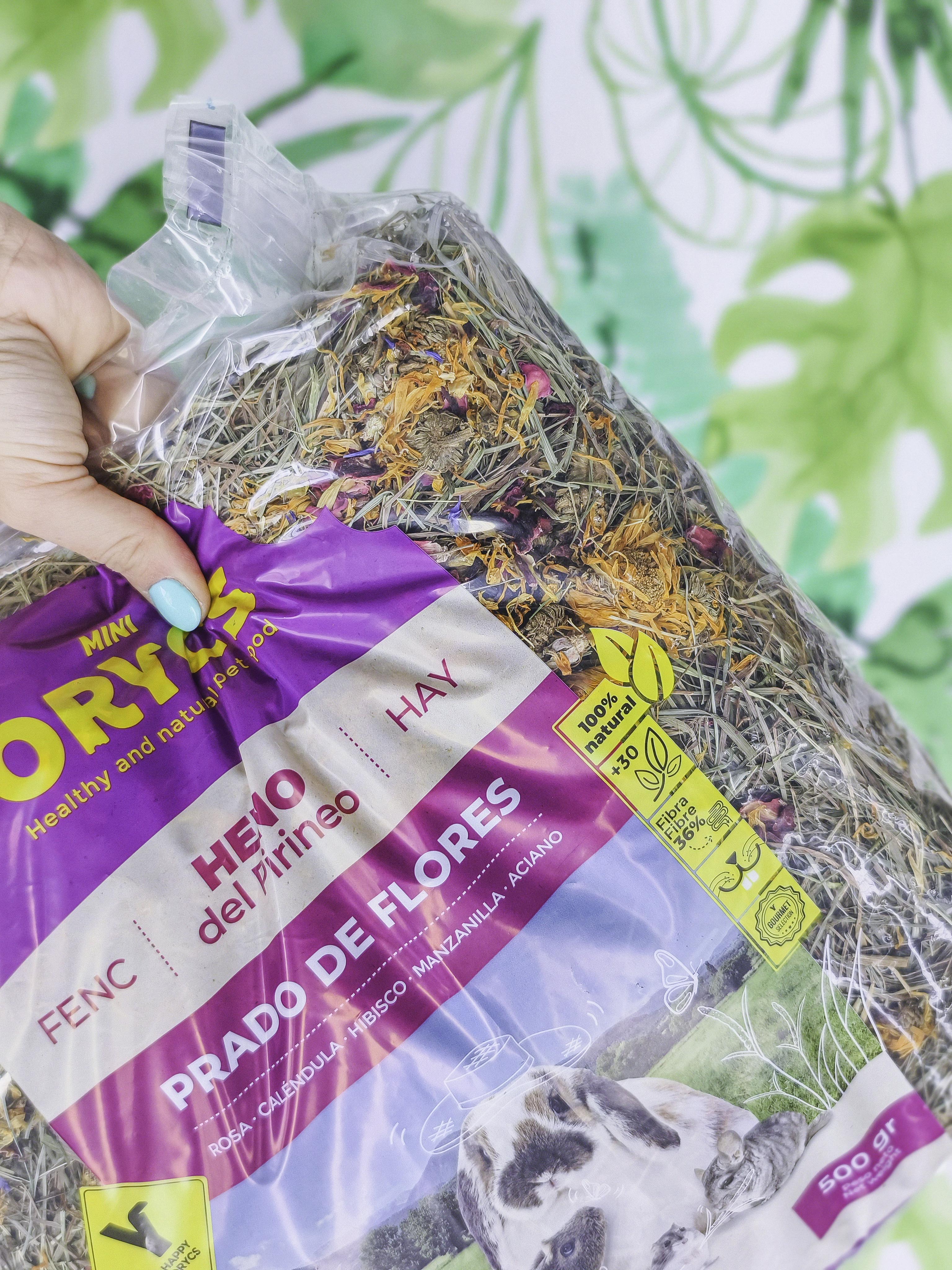 Heno prado de flores